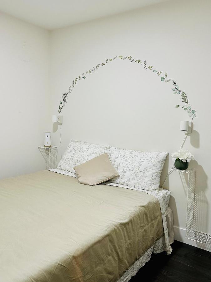 2Br 1.5Ba Full Kitchen Private Guest House - Free Parking - Central Location فانكوفر المظهر الخارجي الصورة