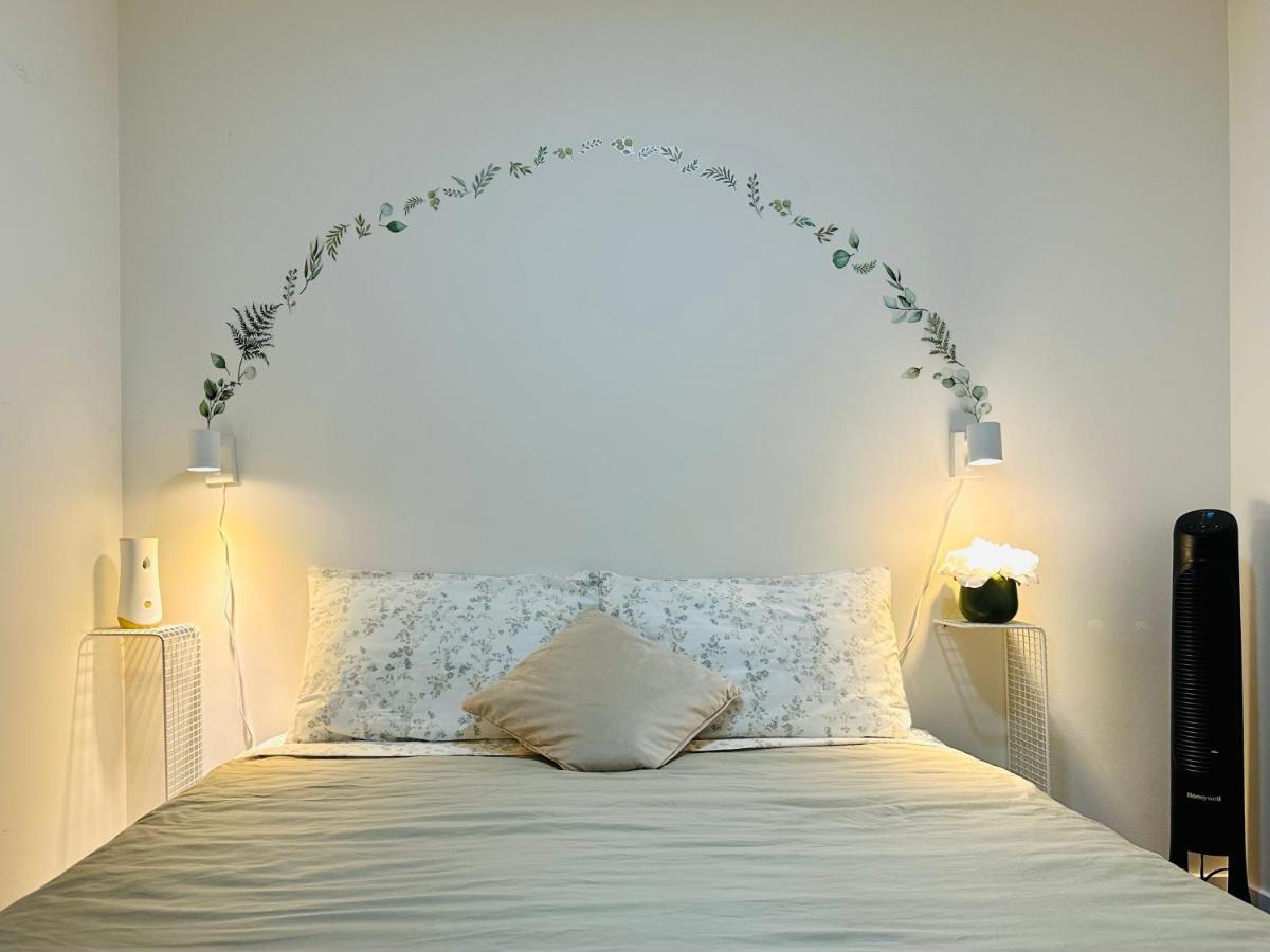 2Br 1.5Ba Full Kitchen Private Guest House - Free Parking - Central Location فانكوفر المظهر الخارجي الصورة